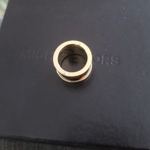 Michael Kors ring